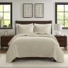 Queen 3 Piece Luxurious Oversized Quilt Set